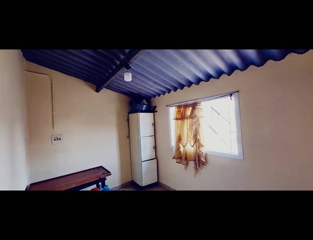 2 BEDROOM FREESTANDING FOR SALE IN EDENDALE N